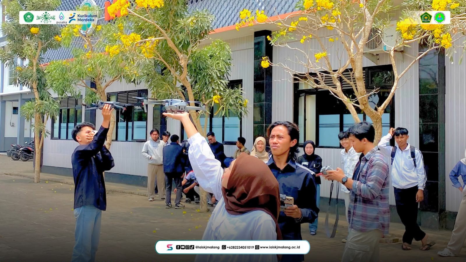 Mahasiswa Prodi KPI Menyelenggarakan Praktik Pengoprasian Drone di Lingkungan Kampus