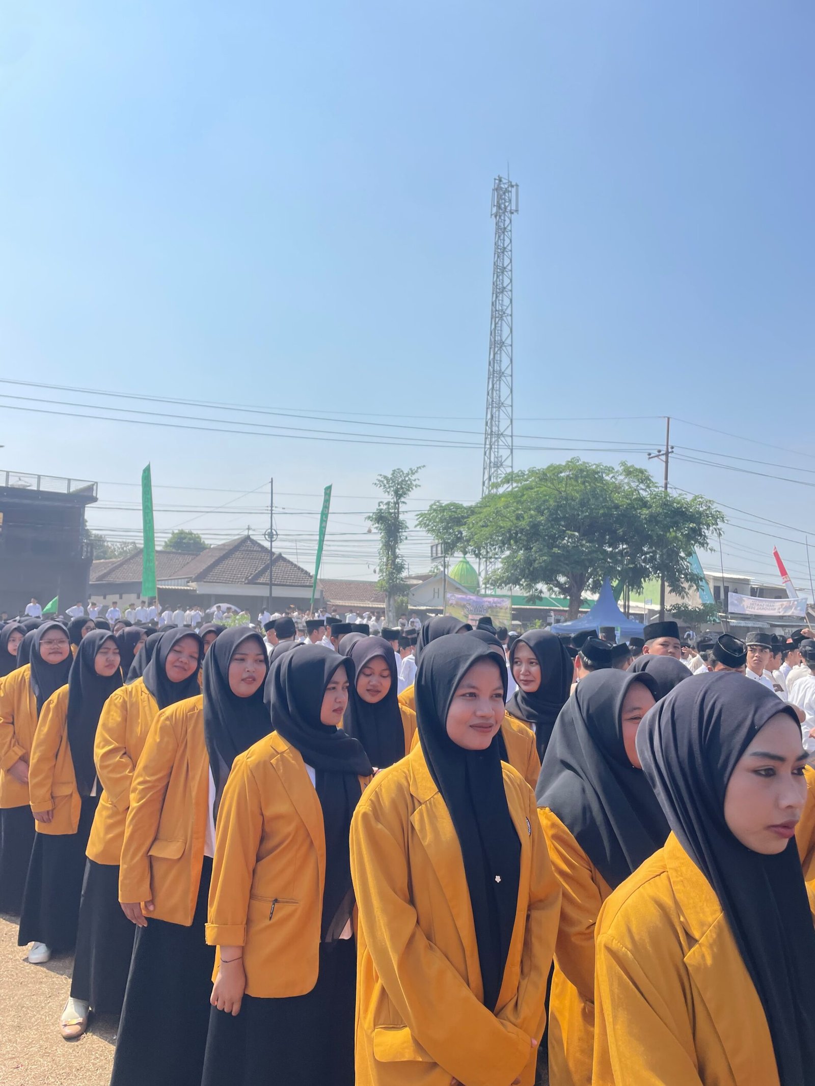 Mahasiswa IAI Sunan Kalijogo Malang Berpartisipasi dalam Upacara Peringatan Hari Santri Nasional 2026 di Jabung